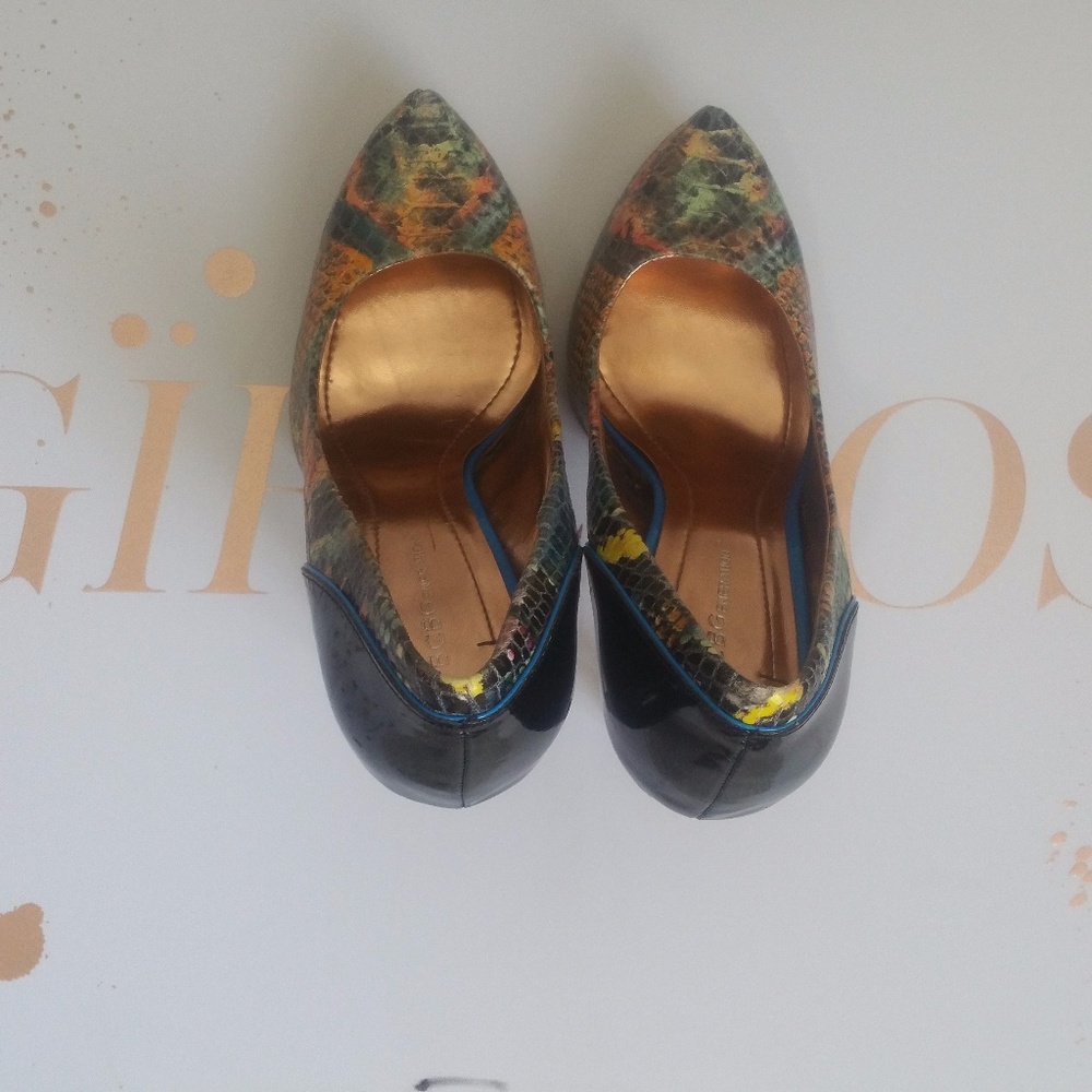 Bcbgeneration Peyton Multi Colored Snakeskin Pump - image 2
